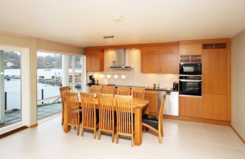 Jelsa House | 12 person holiday home in Jelsa