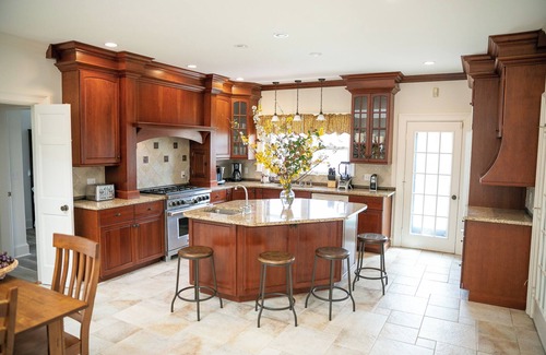 Castleton House | 12-Person House with Hot Tub on Spectacular Estate