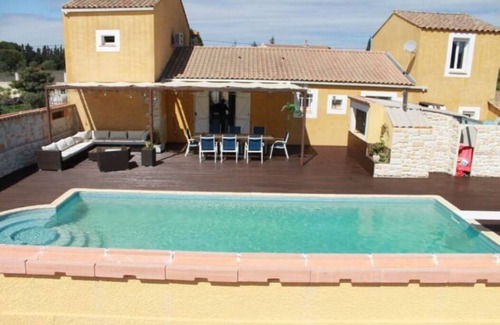 Cuxac-dʼAude Villa | 12-person villa 15 minutes from the beach