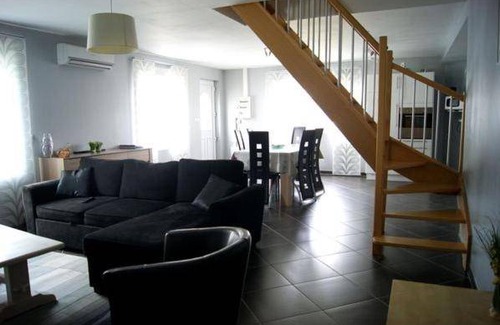 Fresnicourt-le-Dolmen House | 120 m² House ∙ 2 bedrooms ∙ 4 guests