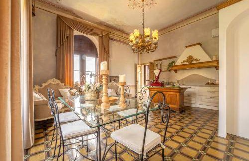 Caprona Apartment | 120 m² Apartment ∙ 2 bedrooms ∙ 6 guests