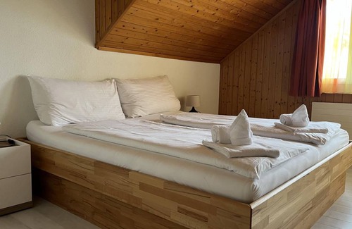 Gwatt Apartment | 120 m² Apartment ∙ 3 bedrooms ∙ 6 guests
