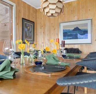 Tromso Apartment | 120 m² Apartment ∙ 4 bedrooms ∙ 8 guests