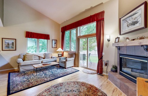 Whitefish Condo | 120 m² Condo ∙ 1 bedroom ∙ 6 guests