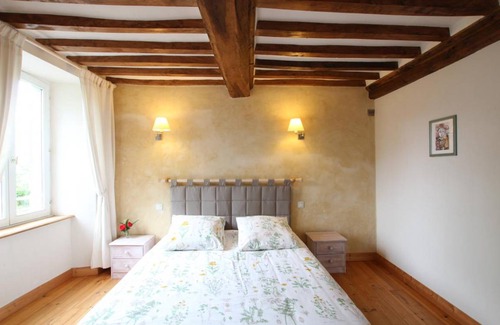 St-Denis-le-Vetu House | 120 m² Gîte ∙ 3 bedrooms ∙ 6 guests