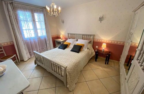 Pouzols-Minervois House | 120 m² Gîte ∙ 3 bedrooms ∙ 6 guests