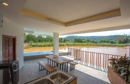 Phu Ruea Hotel | 120 m² Hotel ∙ 2 bedrooms ∙ 6 guests