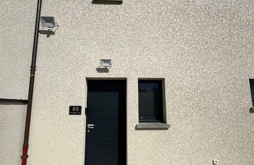 Satolas-et-Bonce House | 120 m² House ∙ 8 bedrooms ∙ 15 guests
