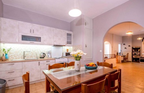 Margarites House | 120 m² House ∙ 2 bedrooms ∙ 6 guests