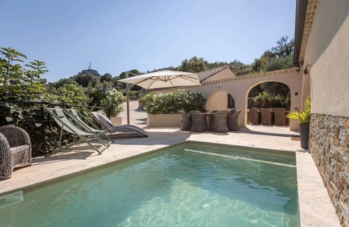 Sampzon House | 120 m² House ∙ 2 bedrooms ∙ 4 guests