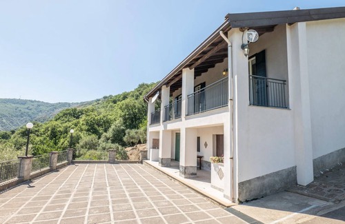 Librizzi House | 120 m² House ∙ 3 bedrooms ∙ 6 guests