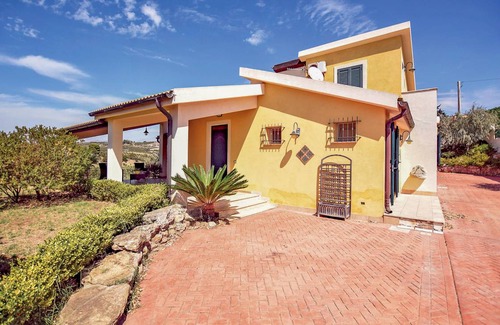 Ribera House | 120 m² House ∙ 3 bedrooms ∙ 4 guests