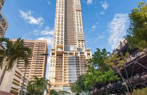 Urdaneta Apartment | 120 m² Serviced apartment ∙ 2 bedrooms ∙ 127 guests