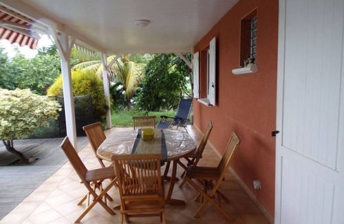 Les Anses-d'Arlets Villa | 120 m² Villa ∙ 2 bedrooms ∙ 4 guests