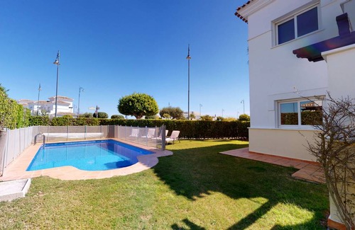 Roldan Villa | 120 m² Villa ∙ 3 bedrooms ∙ 8 guests