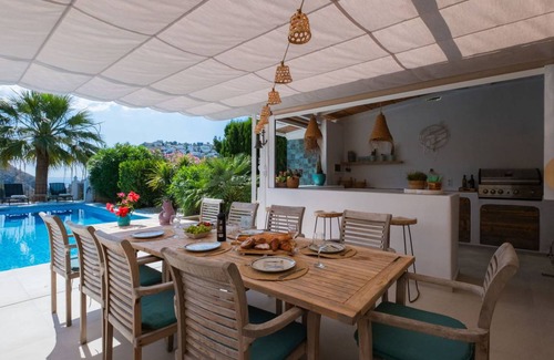 Arnella Villa | 120 m² Villa ∙ 5 bedrooms ∙ 10 guests
