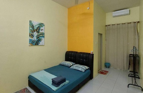 Jerantut House | 1200 m² House ∙ 4 bedrooms ∙ 9 guests