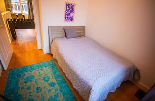 Borgfelde Apartment | 120qm/City Loft/Tischkicker
