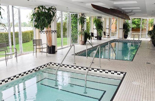 South Pandosy Hotel | 121 m² Hotel ∙ 127 guests