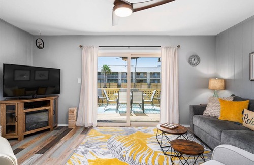 Harbor Oaks Condo | 121 m² Condo ∙ 3 bedrooms ∙ 8 guests