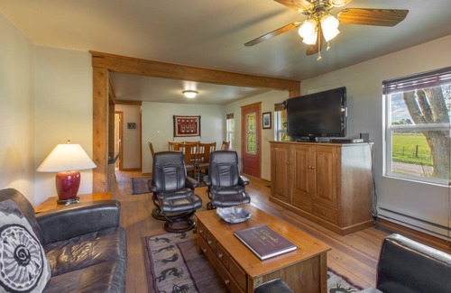 Ridgway House | 121 m² House ∙ 3 bedrooms ∙ 6 guests