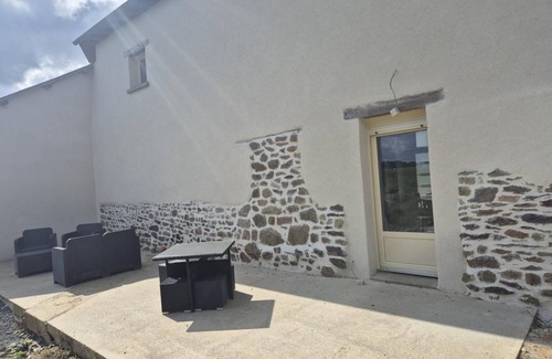 Romille House | 122 m² Gîte ∙ 4 bedrooms ∙ 8 guests