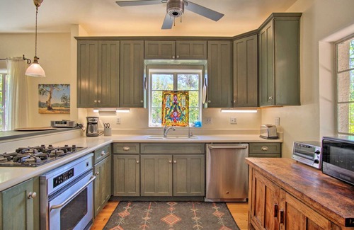 Jefferson Park House | 122 m² House ∙ 2 bedrooms ∙ 4 guests
