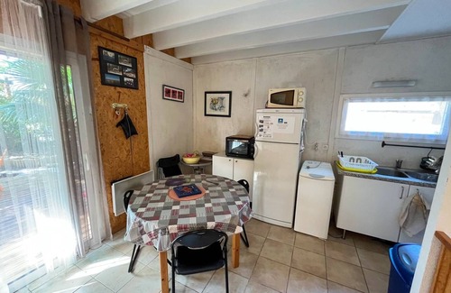 Hourtin Port Ski Chalet | 124 - 500m from Lake Hourtin and the children's island
