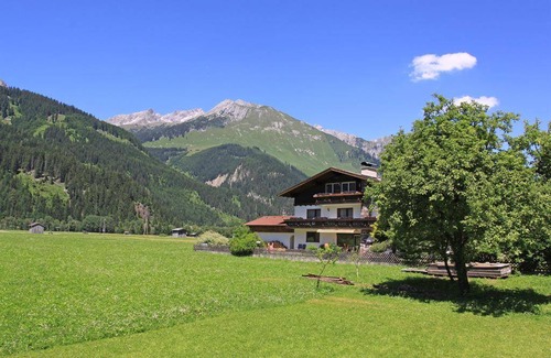 Elbigenalp Apartment | 125 m² Apartment ∙ 3 bedrooms ∙ 6 guests