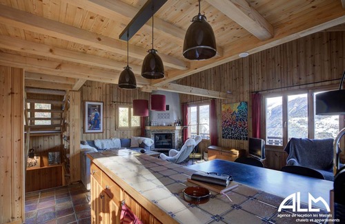 Granges Ski Chalet | 125 m² Chalet ∙ 3 bedrooms ∙ 8 guests