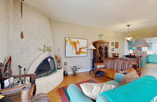 Viewpointe House | 126 m² House ∙ 2 bedrooms ∙ 6 guests