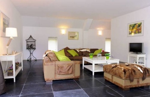 Enter House | 126 m² House ∙ 3 bedrooms ∙ 5 guests