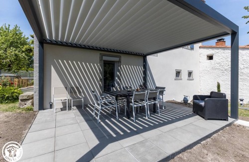 Teilhard House | 128 m² Gîte ∙ 3 bedrooms ∙ 8 guests