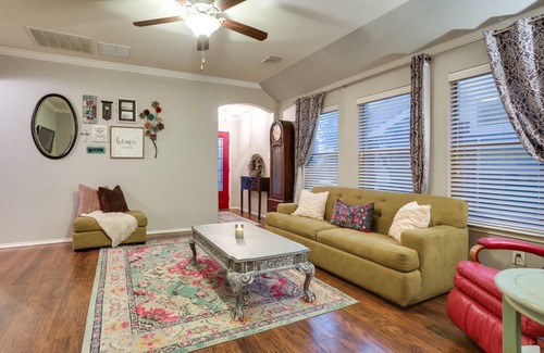 Denton County House | 128 m² House ∙ 3 bedrooms ∙ 8 guests