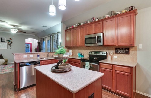 Denton County House | 128 m² House ∙ 3 bedrooms ∙ 8 guests
