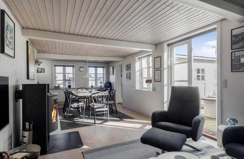 Tejn House | 129 m² House ∙ 3 bedrooms ∙ 6 guests
