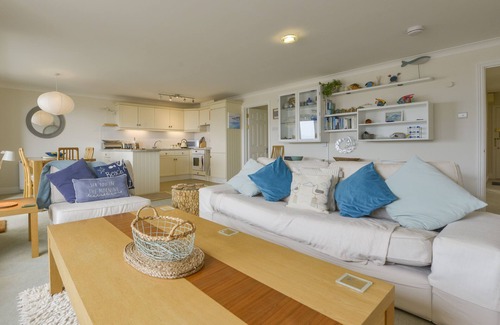 Bigbury-on-Sea Cottage | 13 BURGH ISLAND CAUSEWAY, family friendly in Bigbury-On-Sea