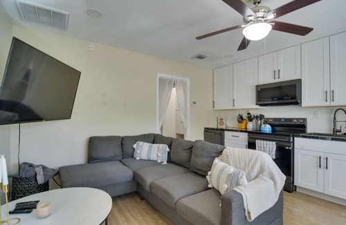Tampa House | 13 Mi to Busch Gardens: Tampa Gem w/Grill & Yard