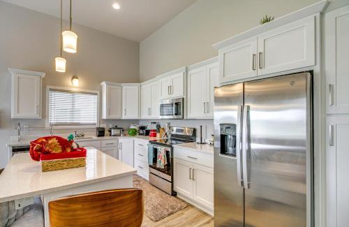 Horace House | 13 Mi to Dtwn Fargo North Dakota Family Home!