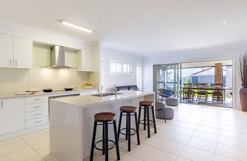 Anna Bay House | 13 Morna Point Rd - pet friendly , boat parking house on one level