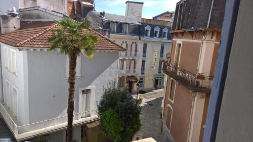 Lourdes Apartment | 13 Rue de la Fontaine F11