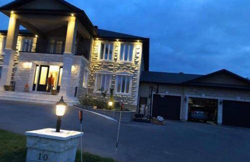 Ottawa Division Apartment | 130 m² Apartment ∙ 2 bedrooms ∙ 6 guests