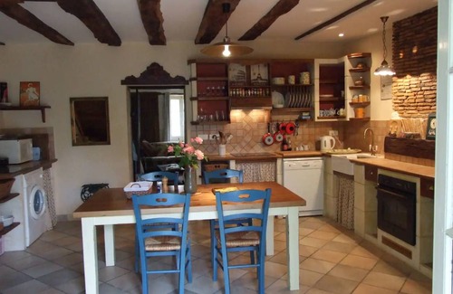 Saint-Leon-sur-l'Isle House | 130 m² House ∙ 3 bedrooms ∙ 4 guests