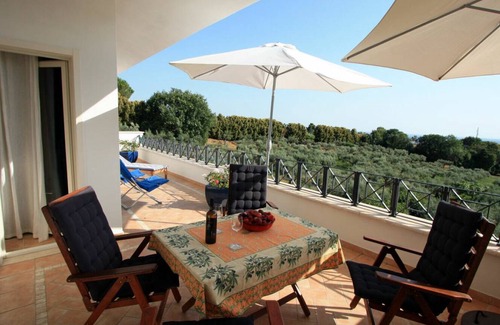 Genzano di Roma Apartment | 130 m² Apartment ∙ 3 bedrooms ∙ 5 guests