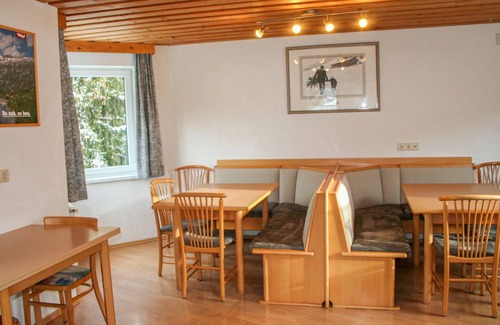 Tobadill Apartment | 130 m² Apartment ∙ 1 bedroom ∙ 12 guests