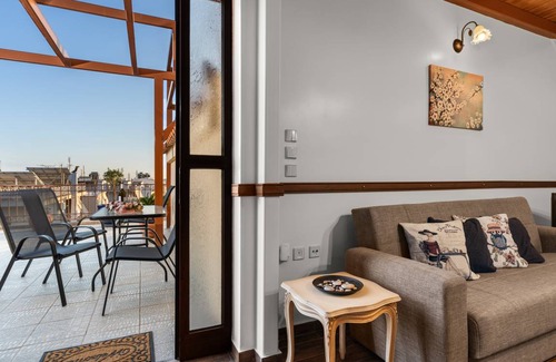 Aigaleo Apartment | 130 m² Apartment ∙ 3 bedrooms ∙ 10 guests