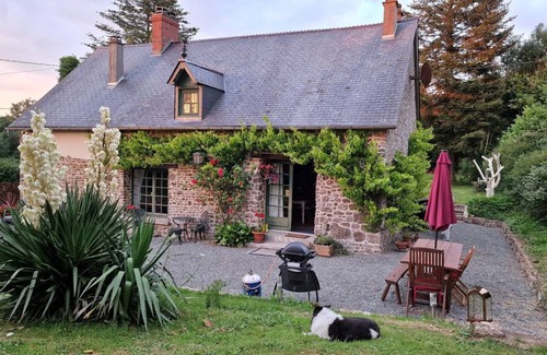 Beaucoudray Cottage | 130 m² Cabin ∙ 3 bedrooms ∙ 6 guests