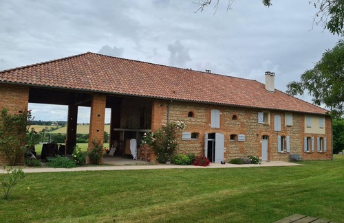 Lauzerville House | 130 m² Gîte ∙ 3 bedrooms ∙ 6 guests