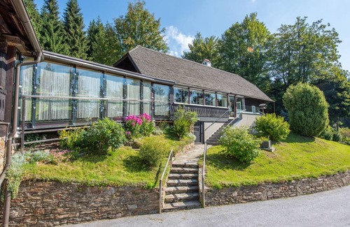 Anger House | 130 m² House ∙ 3 bedrooms ∙ 10 guests
