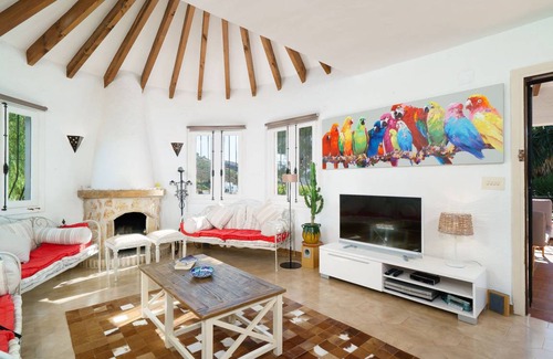 Arnella House | 130 m² House ∙ 3 bedrooms ∙ 8 guests